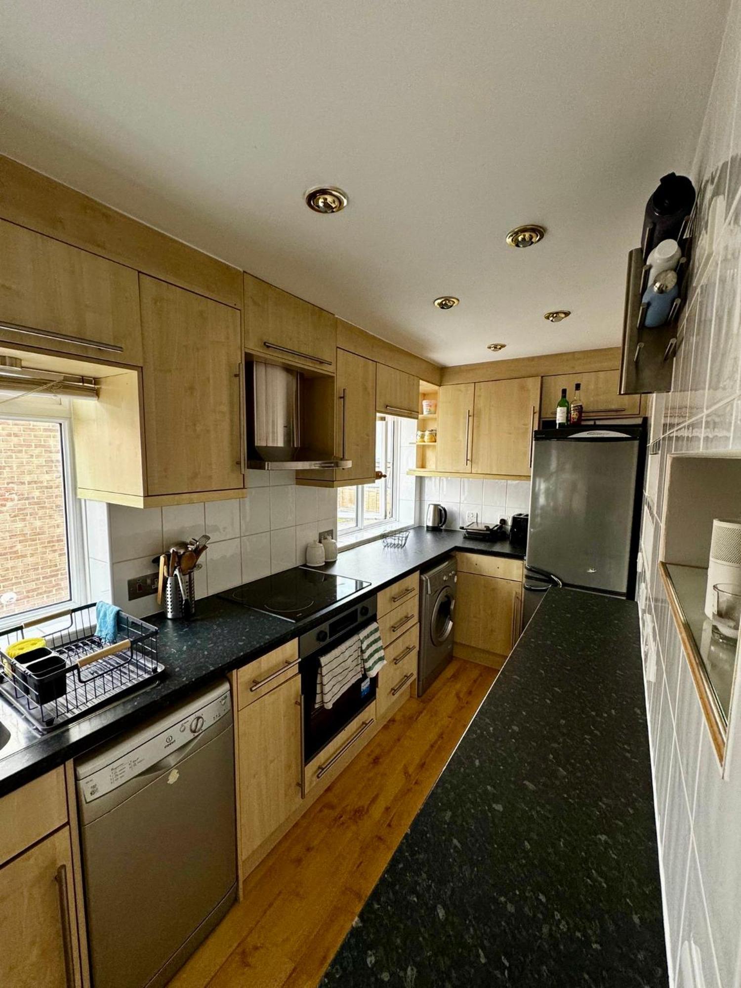 Amazing En-Suite Apartment In Finchley Central Londra Exterior foto